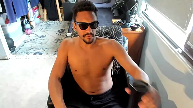 CassiusJohnson online show from October 2025 01:36:02 AM