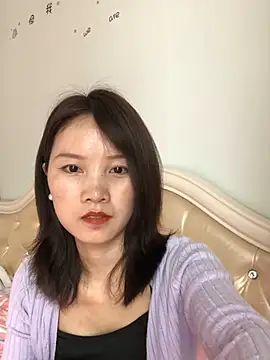 Snapshot of Mile-m chatting on April 2026 05:34:01 AM Mile-m online show from April 2026 05:34:01 AM