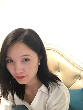 Snapshot of Mile-m chatting on June 2026 03:14:01 PM Mile-m online show from June 2026 03:14:01 PM