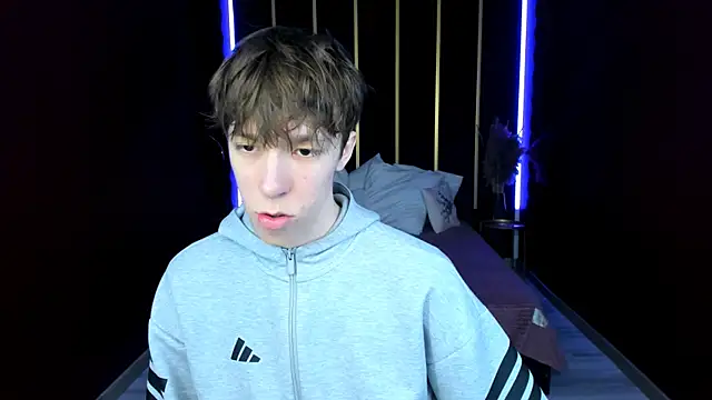 Snapshot of MarkBranston chatting on April 2026 09:47:01 AM MarkBranston online show from April 2026 09:47:01 AM