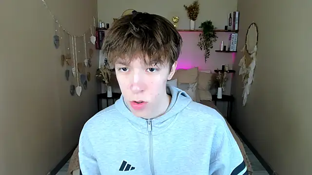 Snapshot of MarkBranston chatting on April 2026 02:43:01 PM MarkBranston online show from April 2026 02:43:01 PM