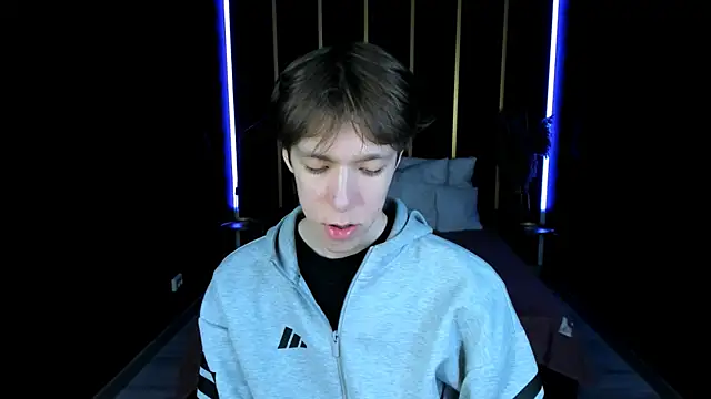 Snapshot of MarkBranston chatting on April 2026 09:12:01 AM MarkBranston online show from April 2026 09:12:01 AM