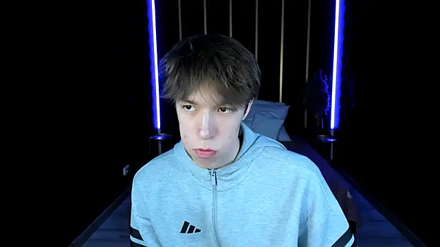 Snapshot of MarkBranston chatting on April 2026 12:40:01 PM MarkBranston online show from April 2026 12:40:01 PM