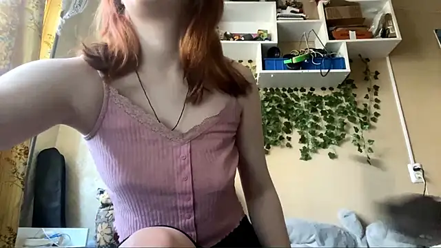 Snapshot of AnitaVanruiten chatting on October 2025 06:54:02 AM AnitaVanruiten online show from October 2025 06:54:02 AM