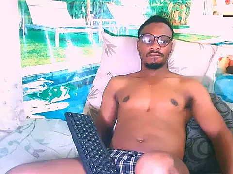 EbonyTiger69 online show from December 2025 05:30:01 PM