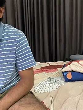 Snapshot of vickyandtania chatting on December 2025 01:49:01 PM vickyandtania online show from December 2025 01:49:01 PM