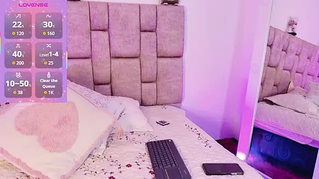 Snapshot of AmyVega_ chatting on November 2025 03:00:02 PM AmyVega online show from November 2025 03:00:02 PM