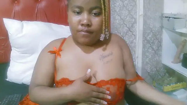 ChubbyMigetxx online show from October 2025 09:33:01 PM