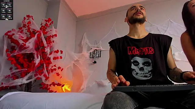 2 fire online show from October 2025 08:21:02 PM