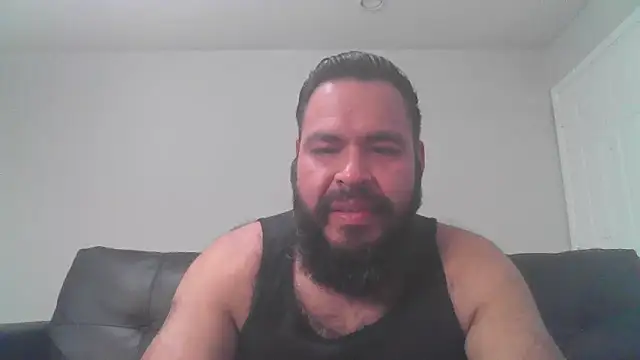 BigJohnBear39 online show from October 2025 05:11:02 AM