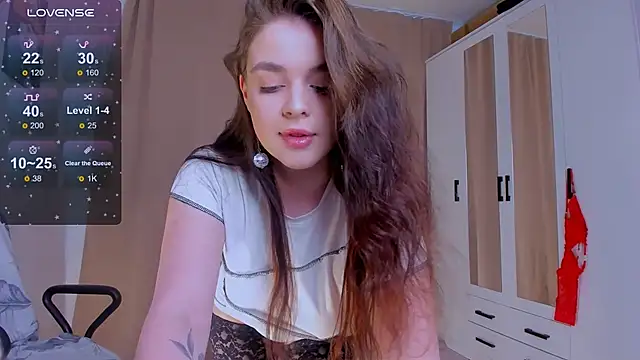 AmeliHallss online show from April 2026 03:06:01 PM