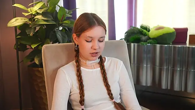 MarindaRuud online show from October 2025 11:18:01 AM