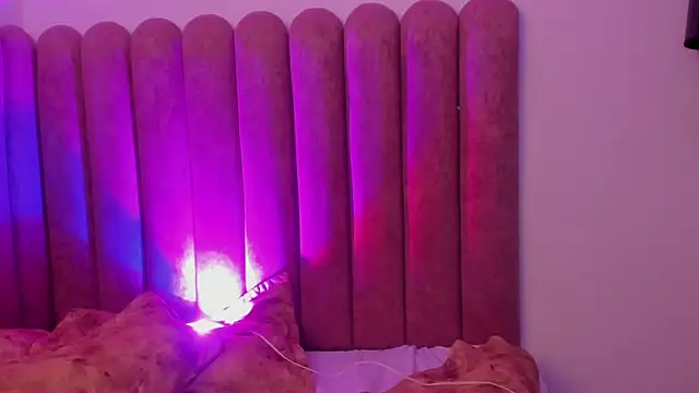 Alanha   online show from November 2025 03:08:02 AM