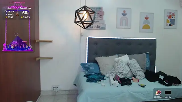 rosse m online show from December 2025 01:38:02 PM