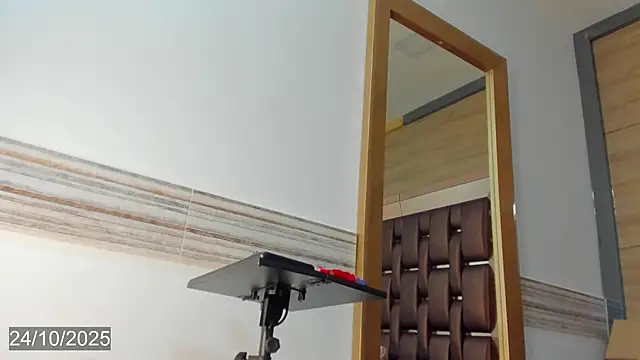 bella tinkerbell bahamas online show from October 2025 07:54:02 PM