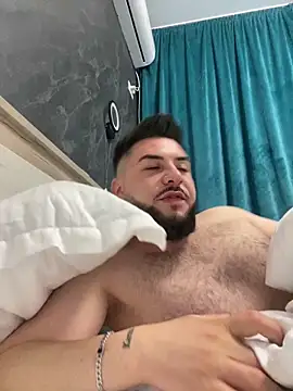 MilanYaman online show from October 2025 10:51:01 PM