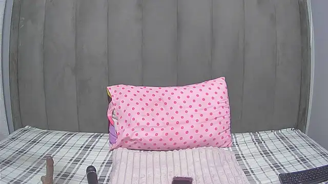 Snapshot of Pretty-C chatting on June 2026 05:48:01 PM Pretty-C online show from June 2026 05:48:01 PM