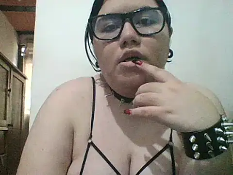 Snapshot of RubyRouge_2 chatting on October 2025 07:25:01 PM RubyRouge 2 online show from October 2025 07:25:01 PM