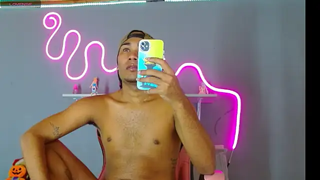 Snapshot of Matias_rangel chatting on October 2025 06:49:02 PM Matias rangel online show from October 2025 06:49:02 PM