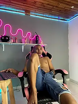 Snapshot of Matias_rangel chatting on October 2025 01:47:02 PM Matias rangel online show from October 2025 01:47:02 PM