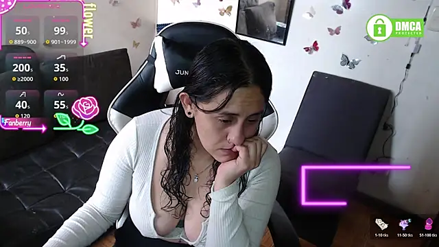 MelRaiise online show from October 2025 11:47:02 AM