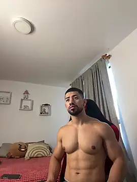 Ezzio Scolaro online show from November 2025 11:21:02 AM