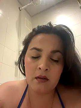 Anyhot latina online show from November 2025 01:08:02 AM