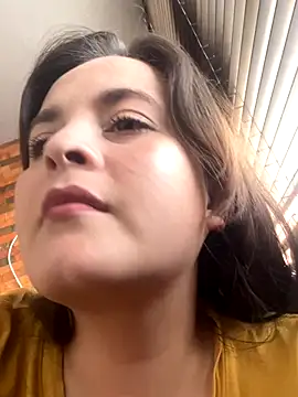 Anyhot latina online show from December 2025 06:37:02 PM