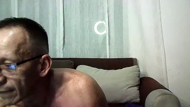  axelking  online show from February 2026 03:18:01 AM