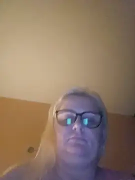 NieMaJazdyBezGwiazdy7883 online show from October 2025 05:02:02 PM