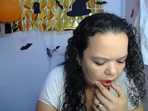 cherry blond online show from October 2025 02:25:01 PM