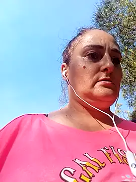 Snapshot of Bella_862 chatting on July 2026 04:44:02 PM Bella 862 online show from July 2026 04:44:02 PM