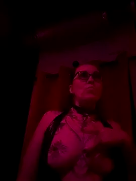 kikine69 online show from October 2025 07:34:02 PM