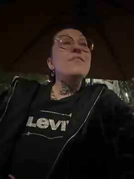 kikine69 online show from November 2025 07:19:01 PM