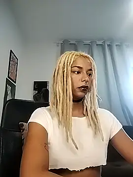 Helenoir online show from April 2026 10:51:02 AM