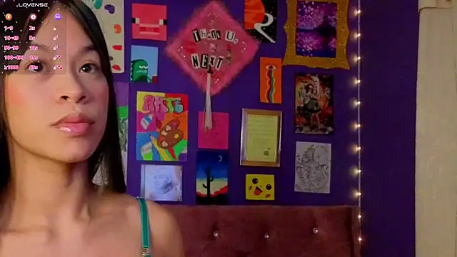 Snapshot of kimhilton_ chatting on April 2026 04:20:02 AM kimhilton online show from April 2026 04:20:02 AM