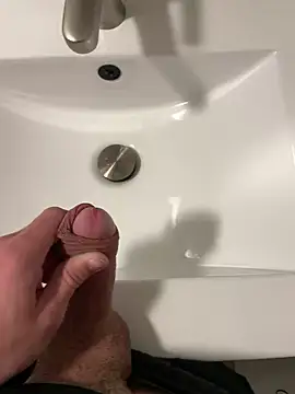 maksinka2006 online show from October 2025 04:29:01 PM