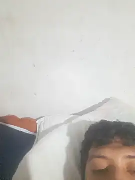 Elkiler72027 online show from October 2025 06:54:02 AM