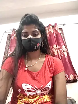 Queen-Any online show from November 2025 09:58:01 PM