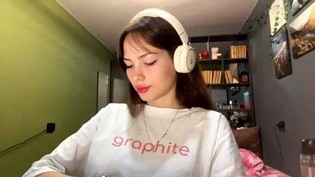 MysticAlisa online show from October 2025 10:35:02 AM