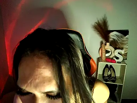 Snapshot of Savana_Maison chatting on March 2026 03:13:02 PM Savana Maison online show from March 2026 03:13:02 PM