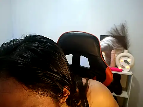 Snapshot of Savana_Maison chatting on April 2026 01:30:01 PM Savana Maison online show from April 2026 01:30:01 PM