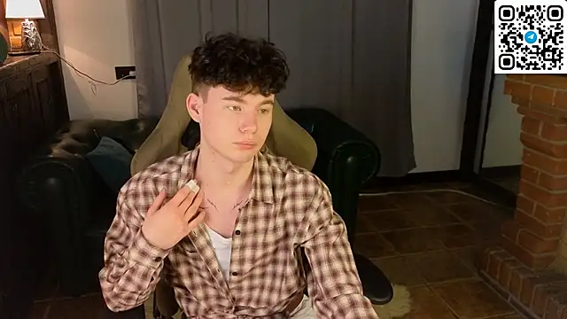 Cute Mike online show from March 2026 12:23:02 PM