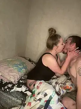 amandatheblondewife online show from December 2025 12:45:01 PM