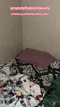 Snapshot of amandatheblondewife chatting on April 2026 05:49:02 AM amandatheblondewife online show from April 2026 05:49:02 AM