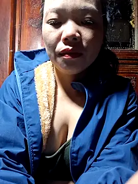 miomio-12 online show from November 2025 09:46:01 PM