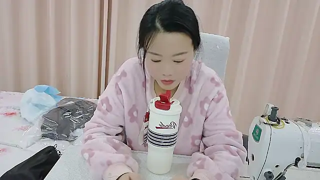 Snapshot of CCOO520 chatting on October 2025 02:09:01 PM CCOO520 online show from October 2025 02:09:01 PM