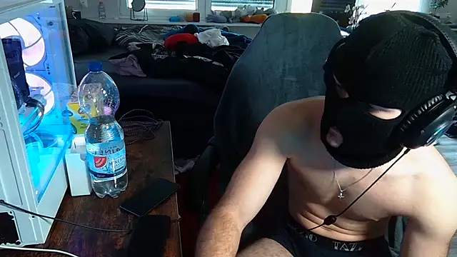 WolkenJunge2006 online show from October 2025 12:12:02 PM