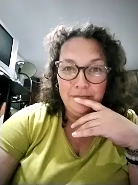 -saraqueen- online show from November 2025 05:17:01 AM