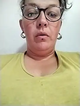 -saraqueen- online show from November 2025 07:34:02 PM